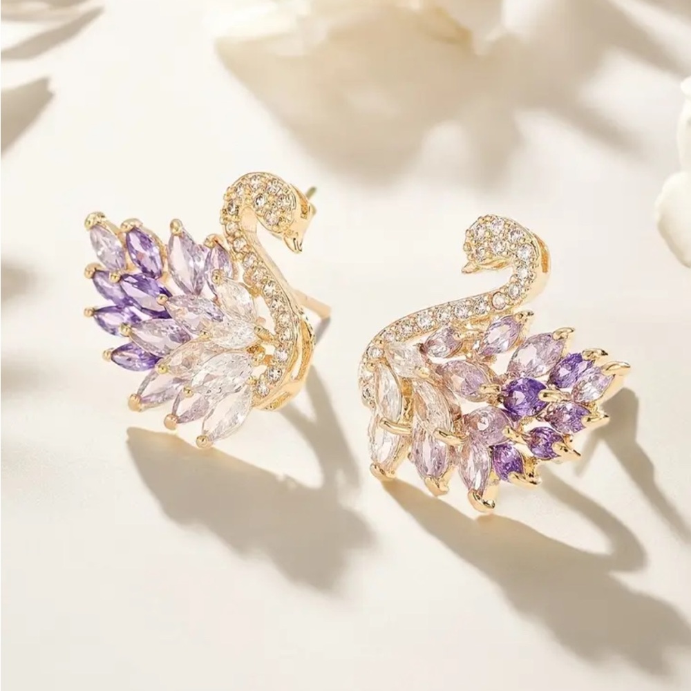 Elegant Swan Crystal Earrings